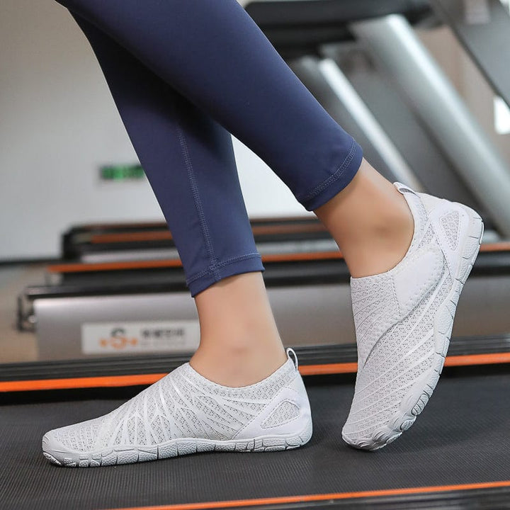 Mira - Barefoot Orthopedische Trainers