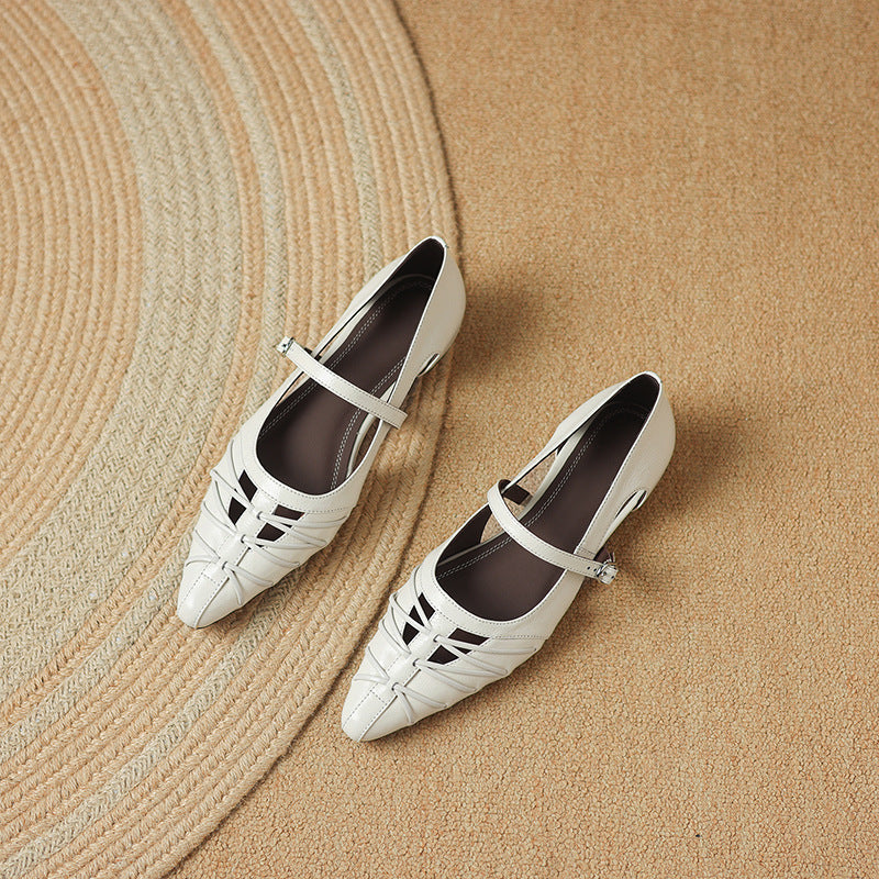 Quenby | Puntige Lattice-Cut Mary Jane Ballerina