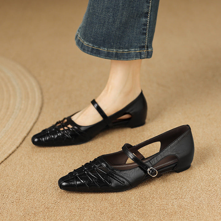 Quenby | Puntige Lattice-Cut Mary Jane Ballerina