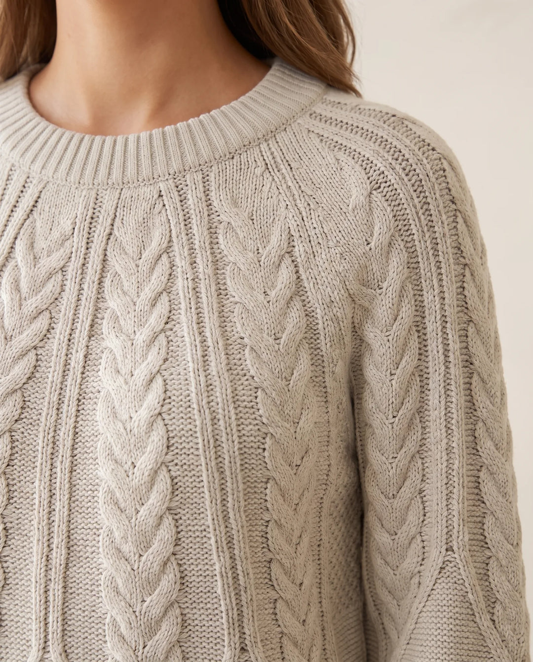 Isla Kabelgebreide Trui voor Dames - Ronde Hals Lange Mouwen Trui - Beige | Auburn Row