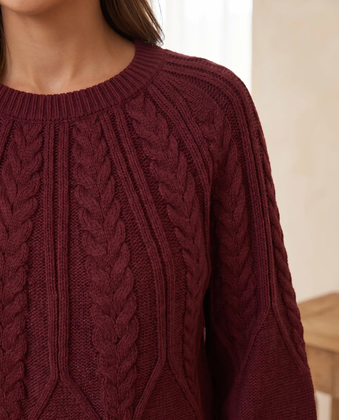 Isla Kabelgebreide Trui voor Dames - Ronde Hals Lange Mouwen Jumper - Bordeau | Auburn Row