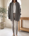 Wren Oversized Cardigan voor Vrouwen - Fluffy Knit Drukknopen Voorkant - Grijs | Auburn Row
