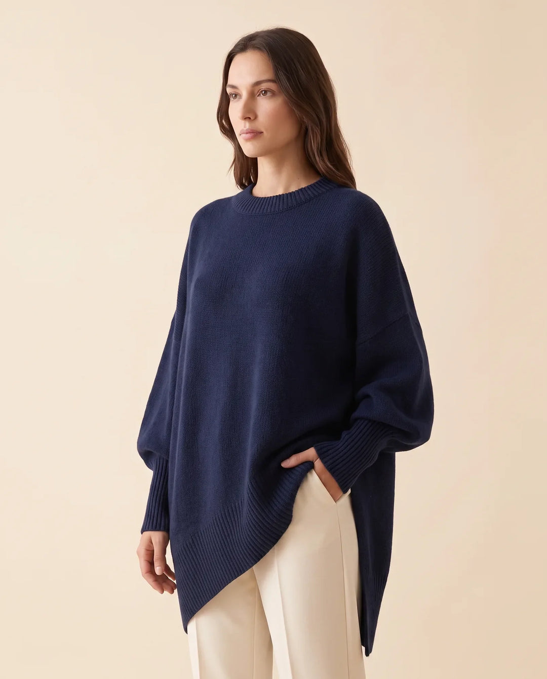 Daphne Trui voor Dames - Oversized Asymmetrische Zoom Ronde Hals