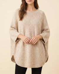 Eloise Trui voor Dames - Oversized Poncho-Stijl Met Gebogen Zoom en Ronde Hals