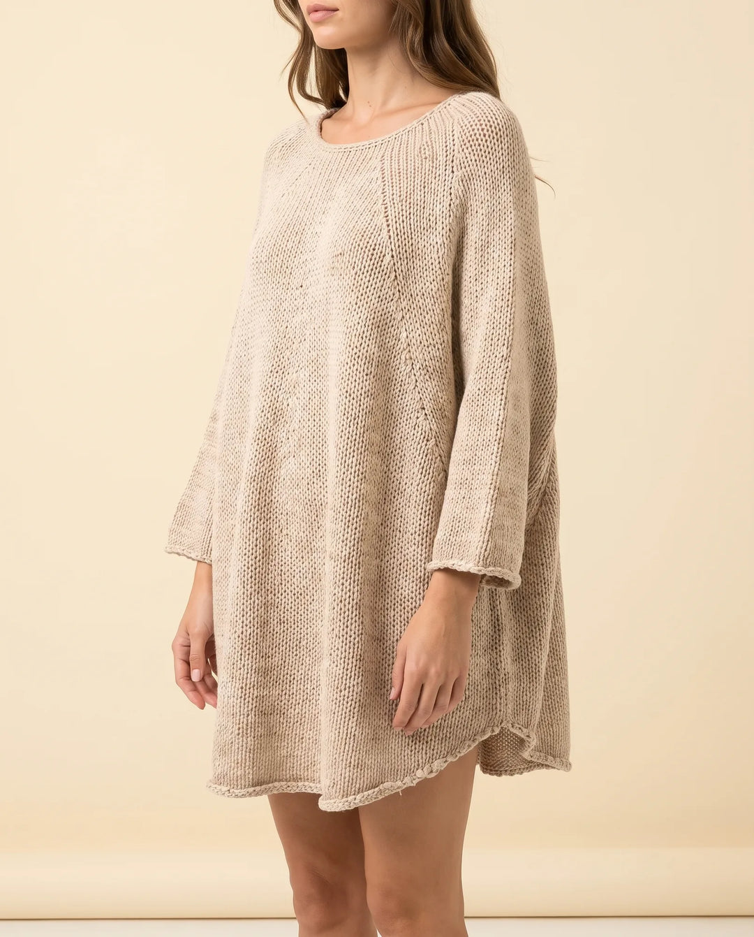 Eloise Trui voor Dames - Oversized Poncho-Stijl Met Gebogen Zoom en Ronde Hals