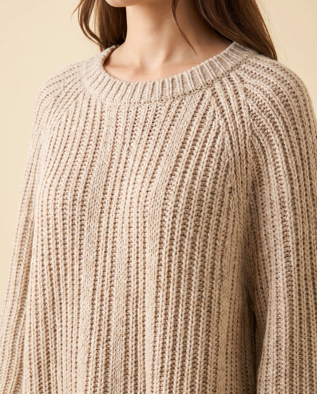 Eloise Trui voor Dames - Oversized Poncho-Stijl Met Gebogen Zoom en Ronde Hals