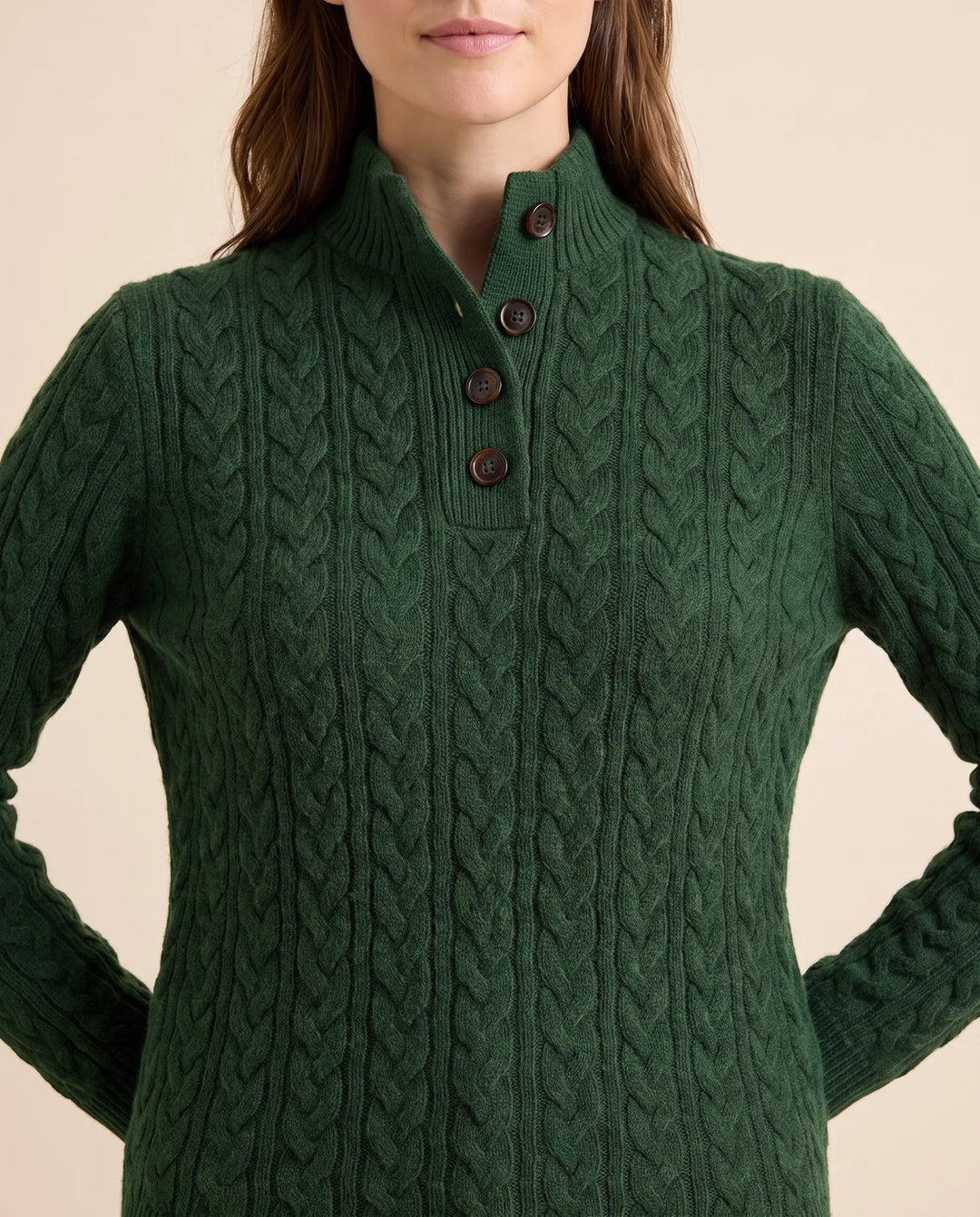 Maeve Trui voor Dames - Kabelgebreide Knop Hals Standkraag