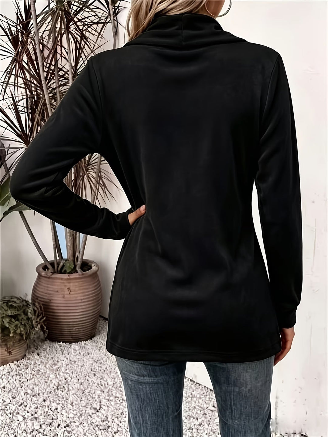 Lark™ | Zwarte Velvet Knop-Tab Cardigan