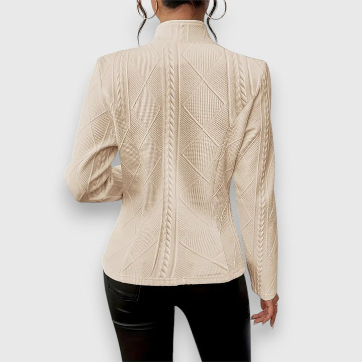 Loretta | Gestructureerde cardigan met knoopsluiting