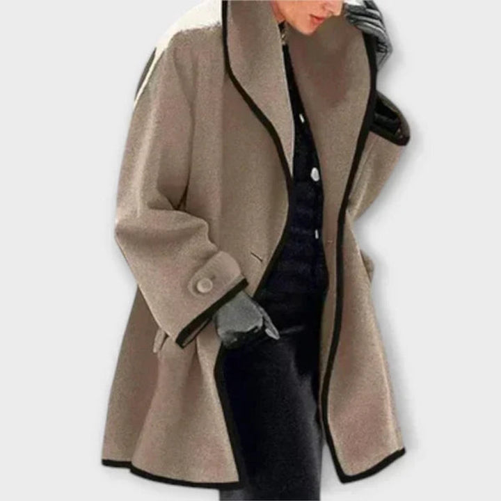 Flora | Oversized jas met contrastrand