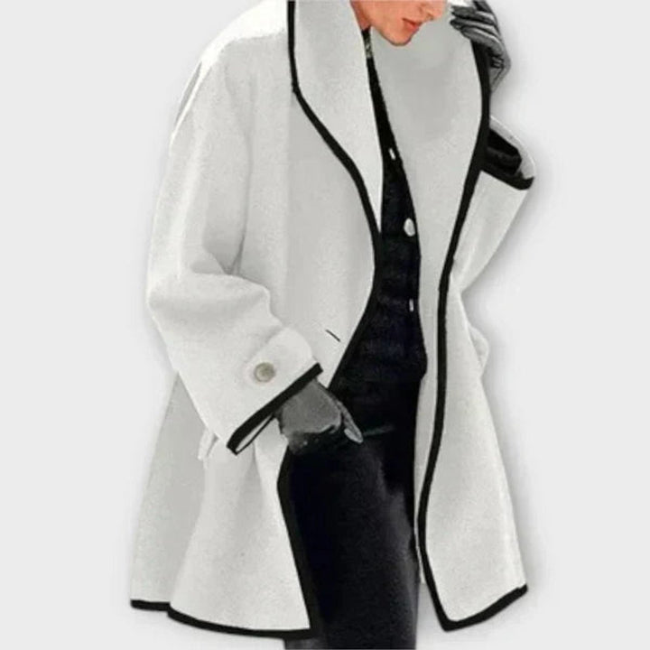 Flora | Oversized jas met contrastrand