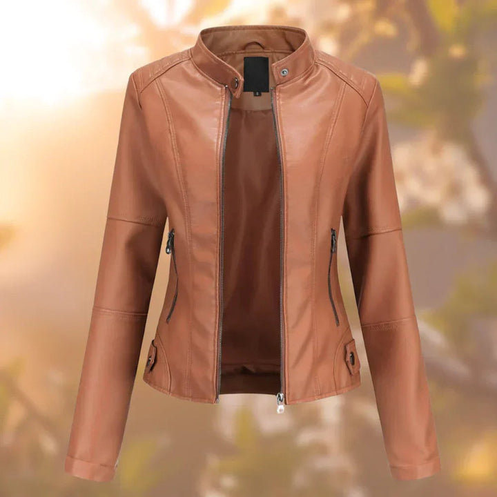 Larissa | Slanke bikerjack met rits